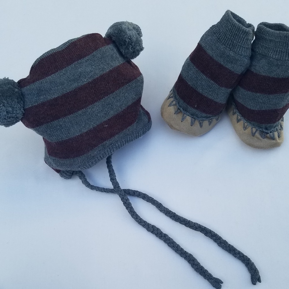 Hat and Bootie Set